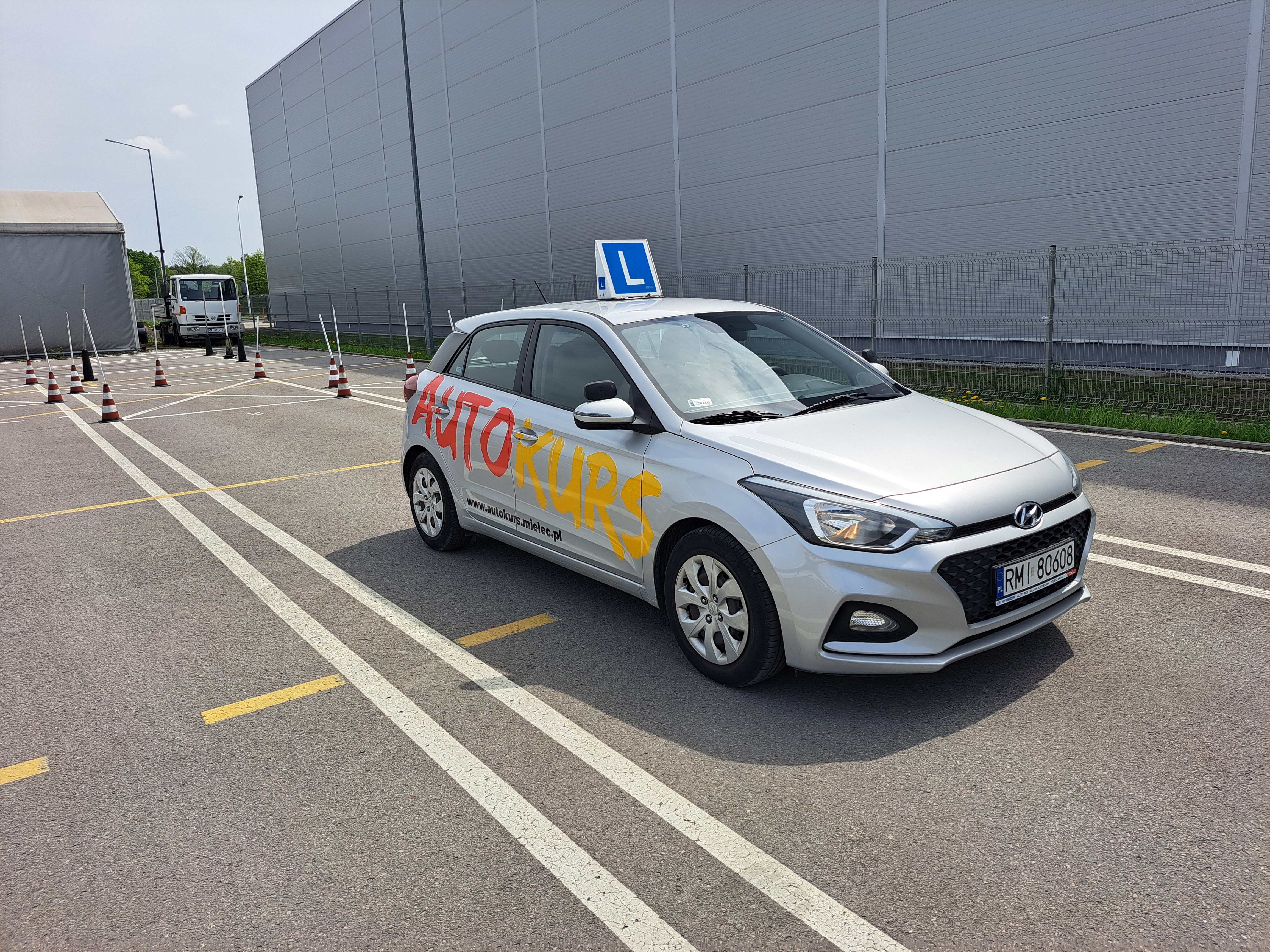 Hyundai i20 - samochód szkoleniowy AUTOKURS
